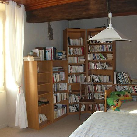 B&B "Les Remparts" Vouvant Quarto foto