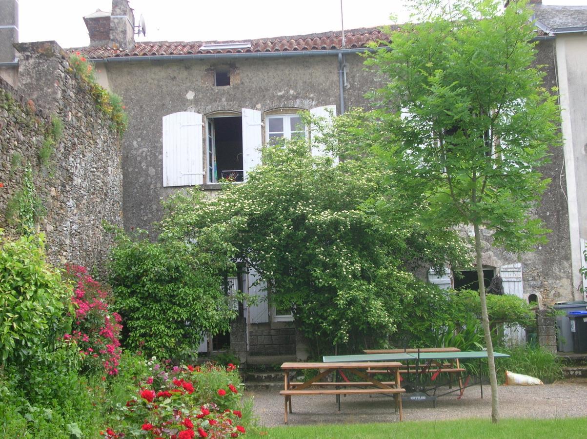 B&B "Les Remparts" Vouvant Quarto foto