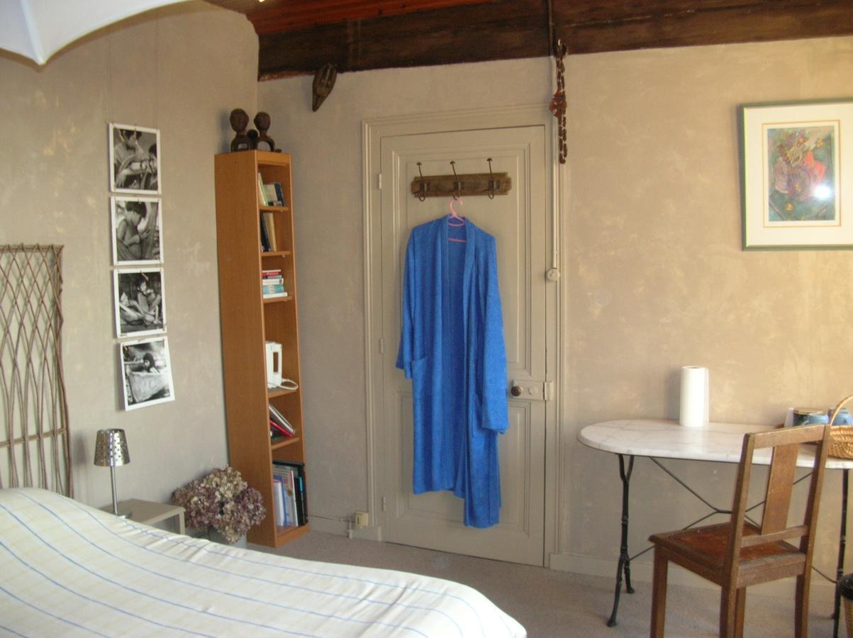 B&B "Les Remparts" Vouvant Quarto foto